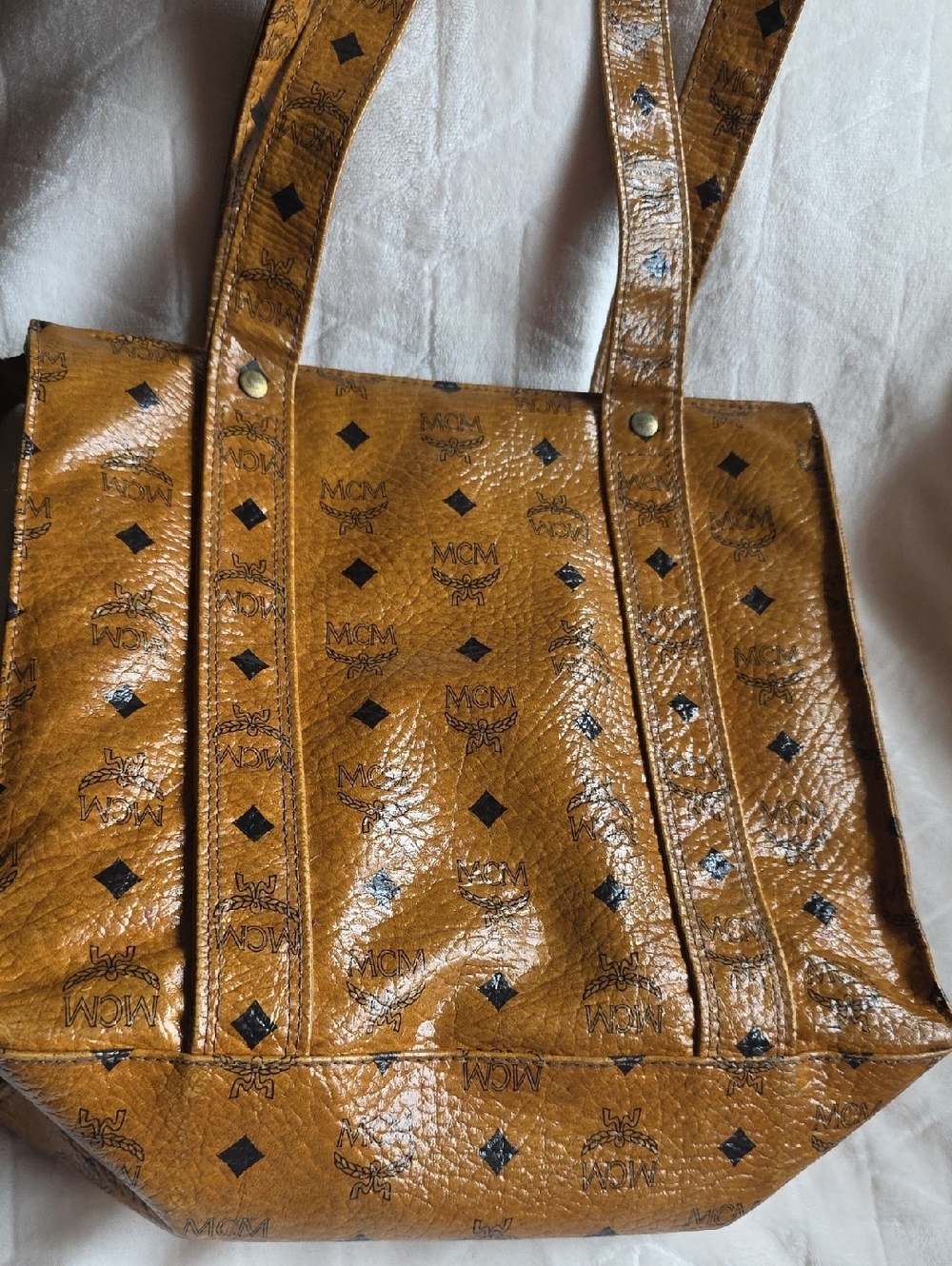 MCM Gold Visetos Monogram Tote - Picture 4 of 12